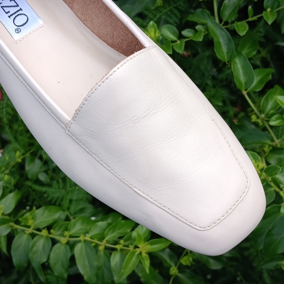 CAPEZIO LADIES VINTAGE GENUINE LEATHER BALLET FLAT (BRAZIL) - Picture 16 of 17